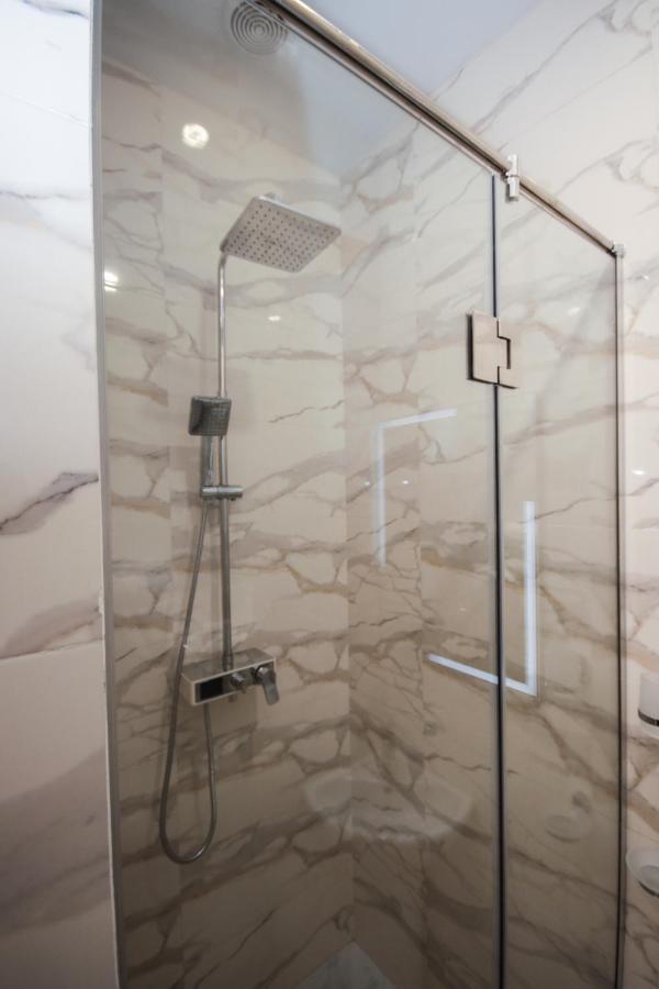 Hillside Guest House 예레반 외부 사진