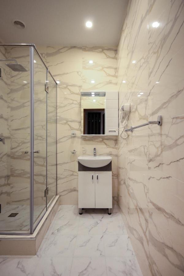 Hillside Guest House 예레반 외부 사진