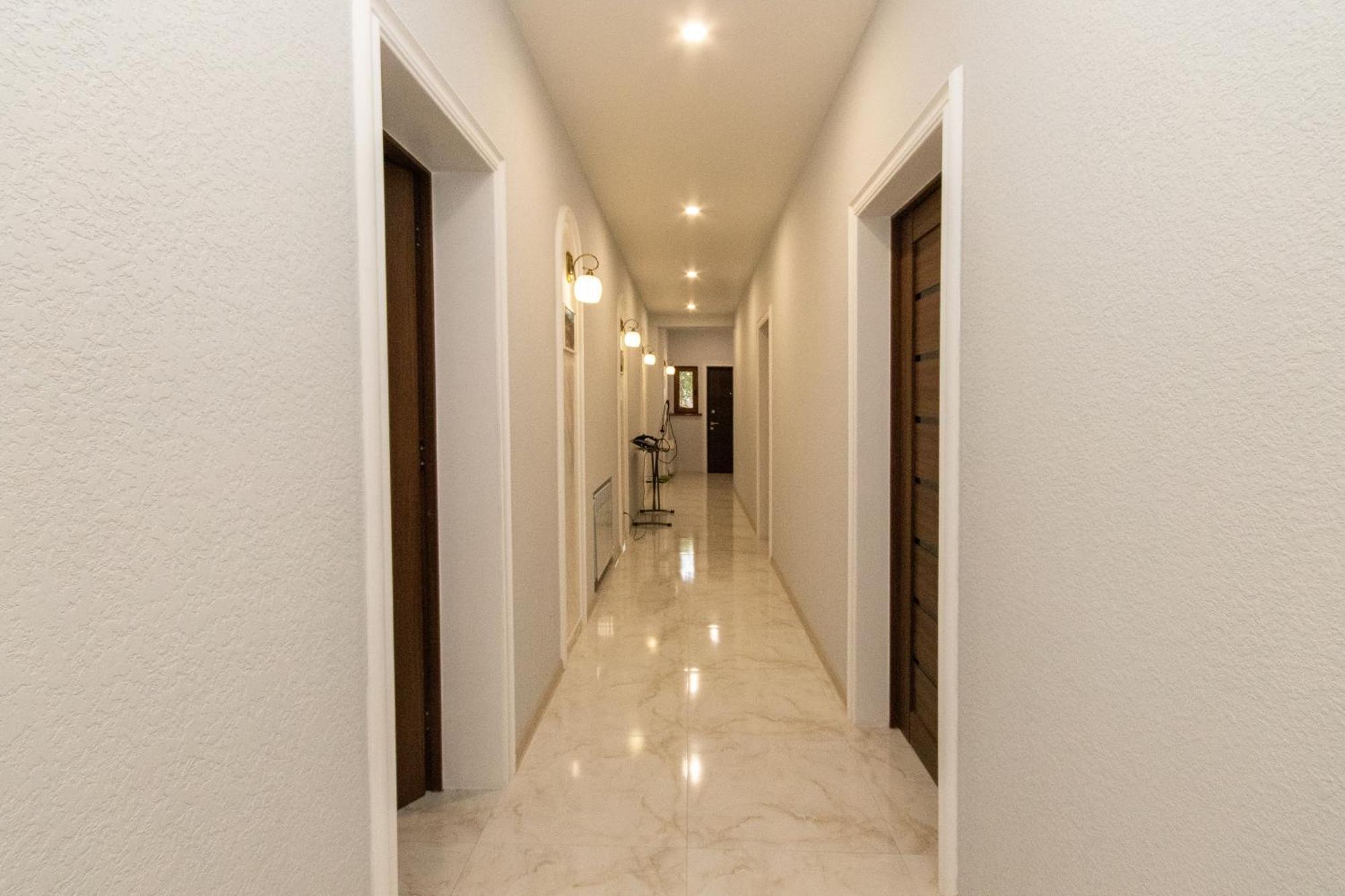 Hillside Guest House 예레반 외부 사진